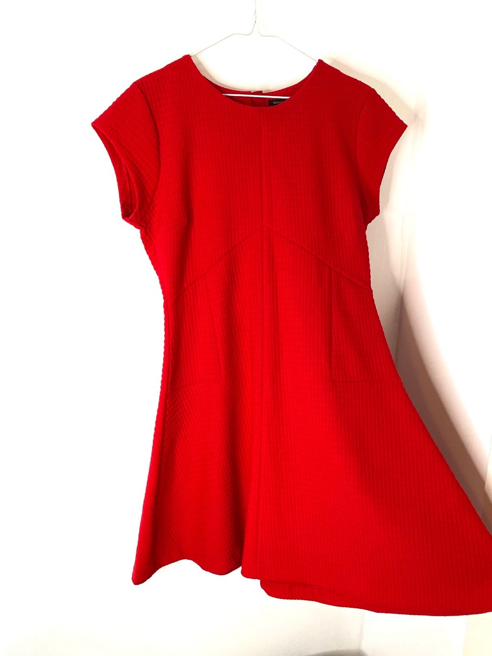 Banana Republic Red Textured Knit Shift Dress Short Sleeve Zip Back